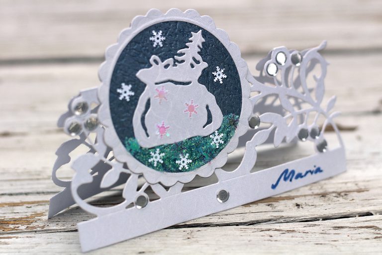 Video Friday | Blue and White Christmas with Olga for Spellbinders featuring S4-938 Mistletoe Gatefold S3-344 Mistletoe Doily S4-941 From Our Home to Yours #spellbinders #neverstopmaking #diecutting #sharynsowell