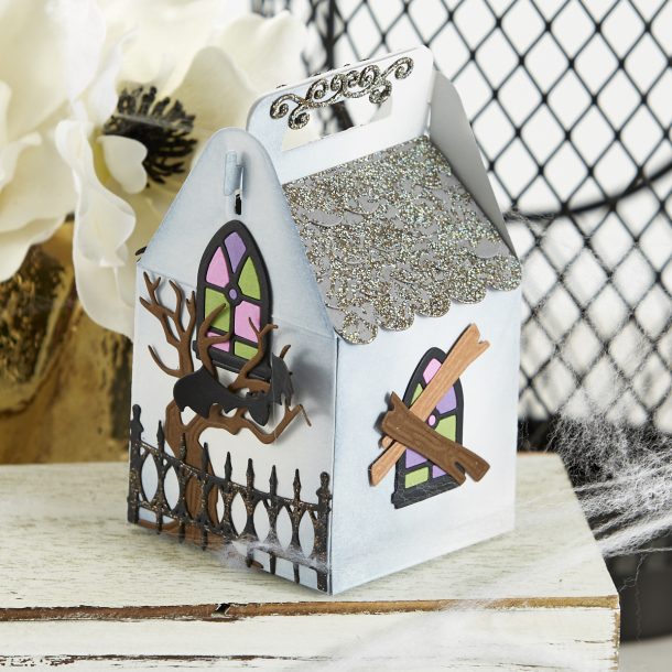 S4-1071 Spooky Cottage: Create a haunted house cottage with Becca’s Charming Christmas Cottage (S6-153). Add sweet treats to this ghoulishly delightful container and finish it off with a mummy gift tag! What’s New | Halloween 2020 Collection by Becca Feeken for Spellbinders #Spellbinders #NeverStopMaking #DieCutting #Cardmaking #Halloween #AmazingPaperGrace